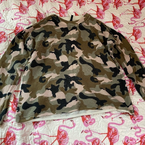 H&M SWEATER BUNDLE - Picture 5 of 7